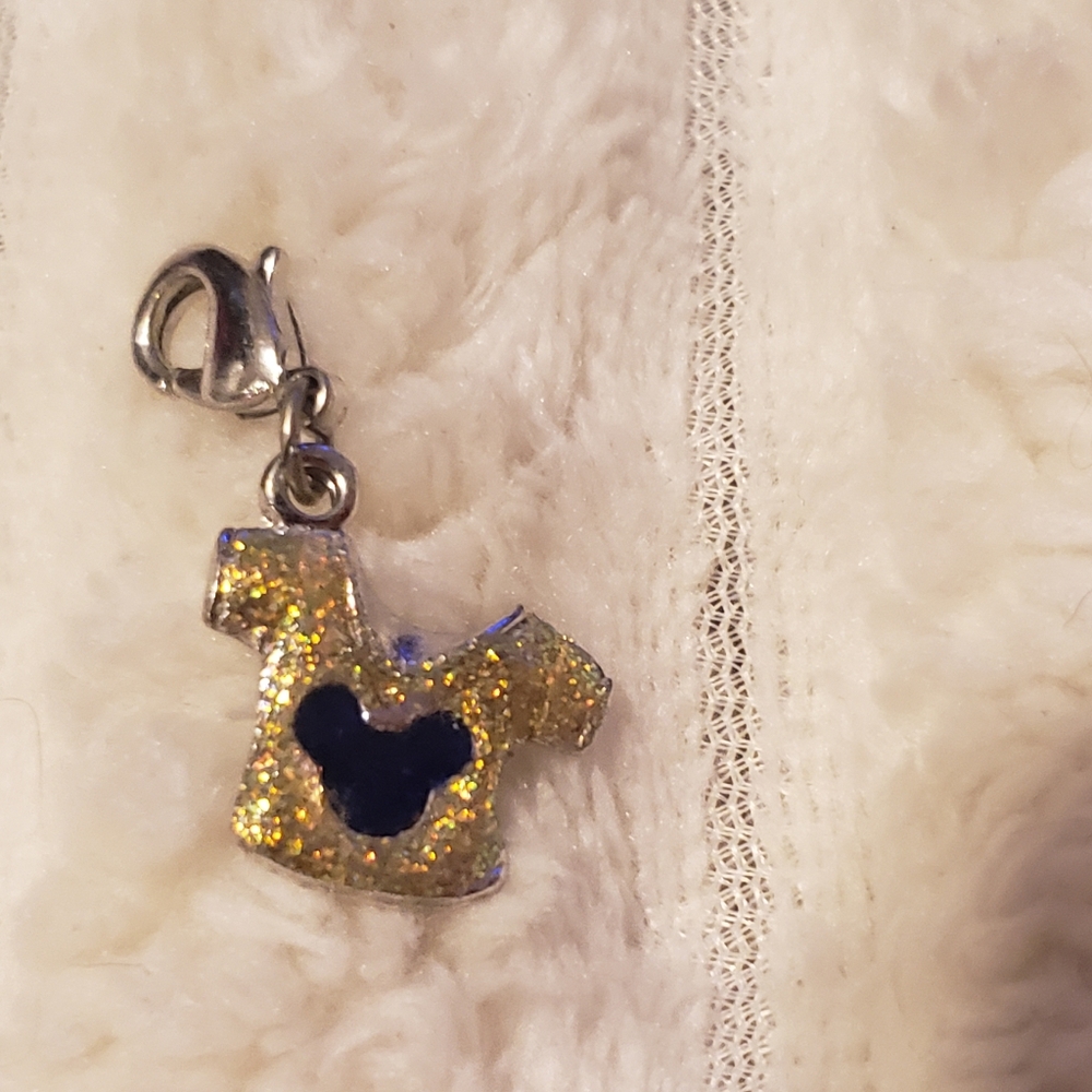 2/$39 Disney Genuine Glitter Mickey Mouse Shirt charm Bead Deadstock